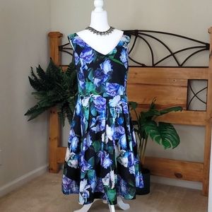 City Chic - L /Size 20, Black Floral Dress